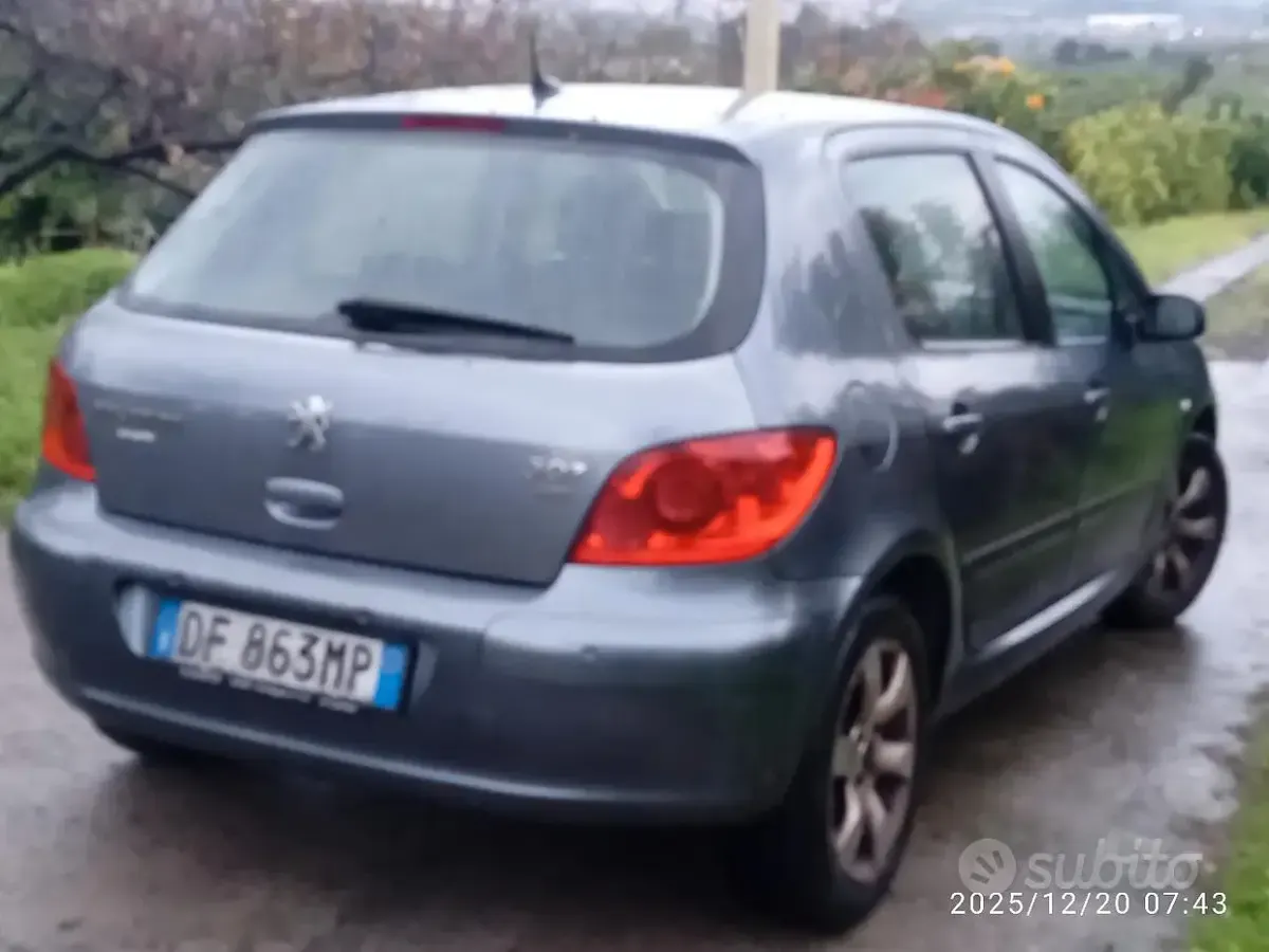 Usata Peugeot 307 90 CV (66 kW) 2007 Grigio Utilitaria
