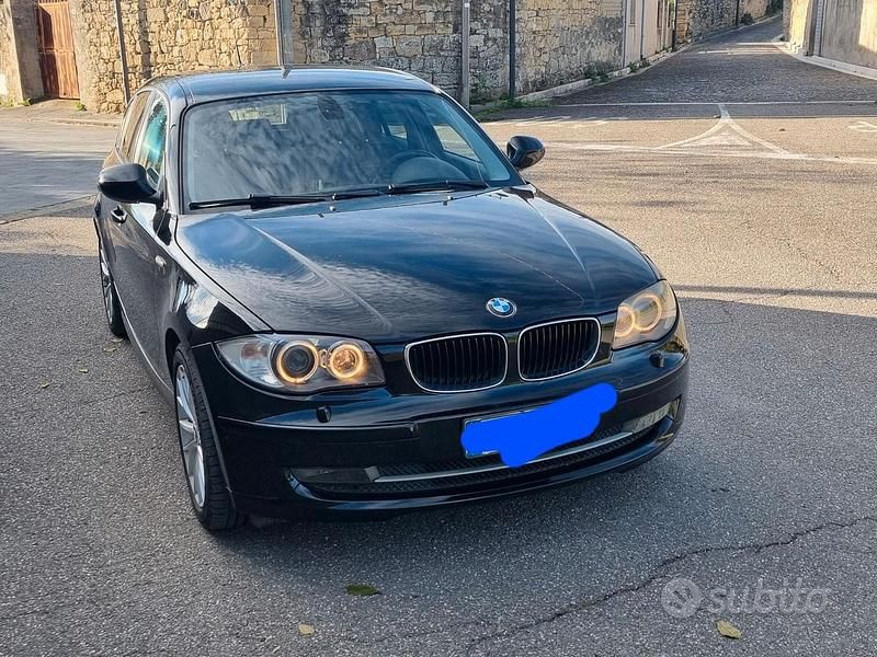 Usata 2010 BMW 118 Due volumi | 4000 € - Immagine 1/4