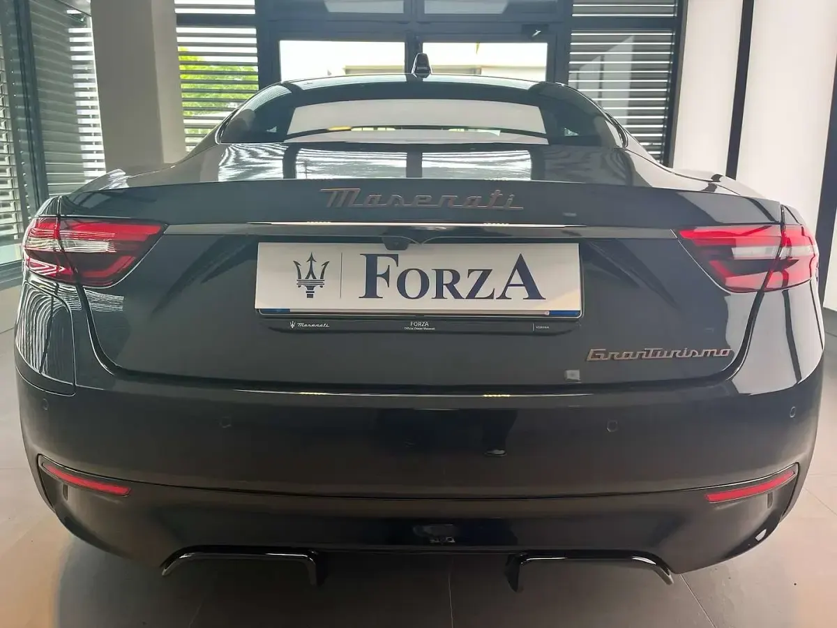 Usata Maserati Granturismo 559 kW (761 CV) 2024 Nero assoluto Coupé
