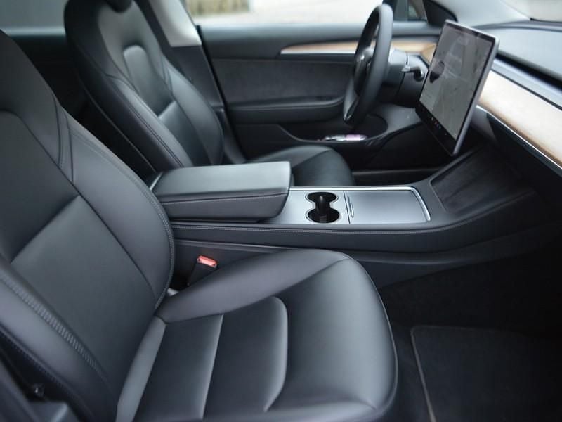Occasion Tesla Model 3 152 kW (208 ch) 2021 Noir Berline