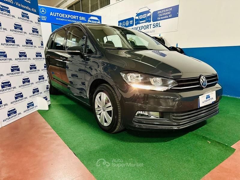 Usata VW Touran Comfortline 110 CV (80 kW) 2016 Grigio Monovolume