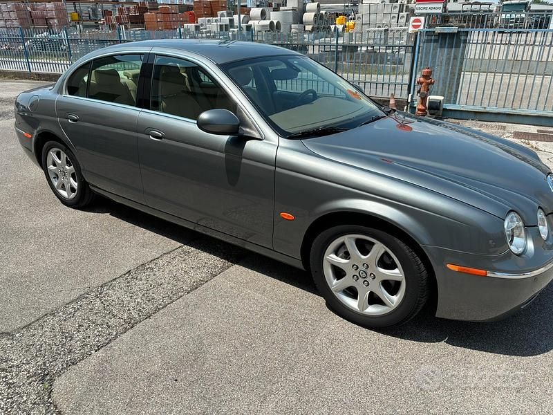 Usata 2005 Jaguar S-Type S Tre volumi | 5500 € (Super prezzo) - Immagine 1/4