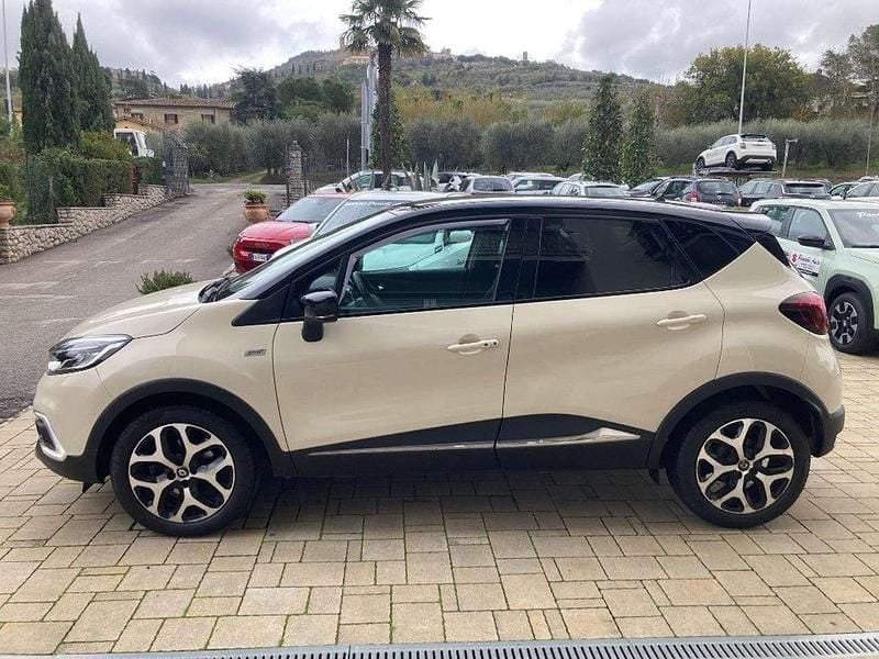 Usata Renault Captur 110 CV (80 kW) 2018 Beige SUV