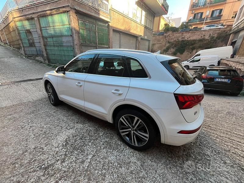 Bianco Usata 2018 Audi Q5 Business SUV | 25.000 € (Super prezzo) - Immagine 1/4