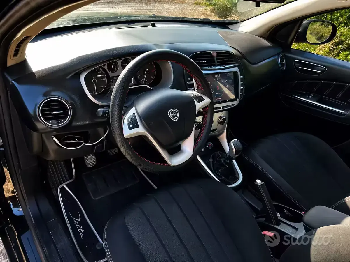 Usata Lancia Delta 150 CV (110 kW) 2009 Nero Utilitaria