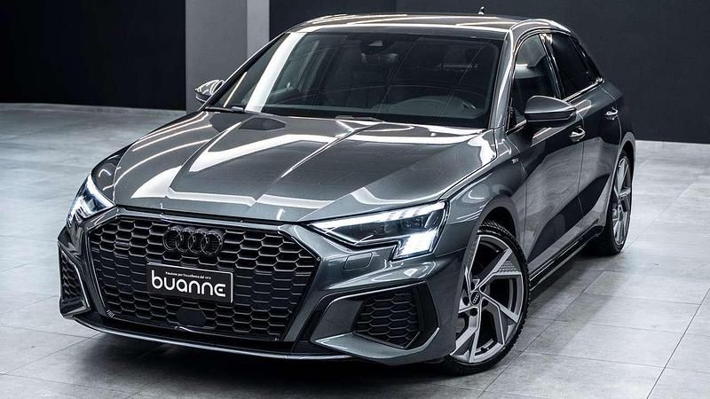 Usata Audi A3 S-Line 200 CV (147 kW) 2022 Grigio daytona metall perlato Berlina