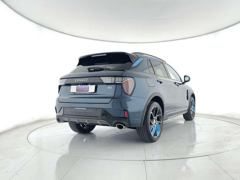 Usata Lynk & Co 01 179 CV (131 kW) 2022 Blu metallizzato SUV