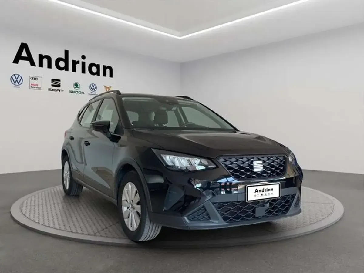 Usata Seat Arona Reference 95 CV (69 kW) 2023 Nero SUV