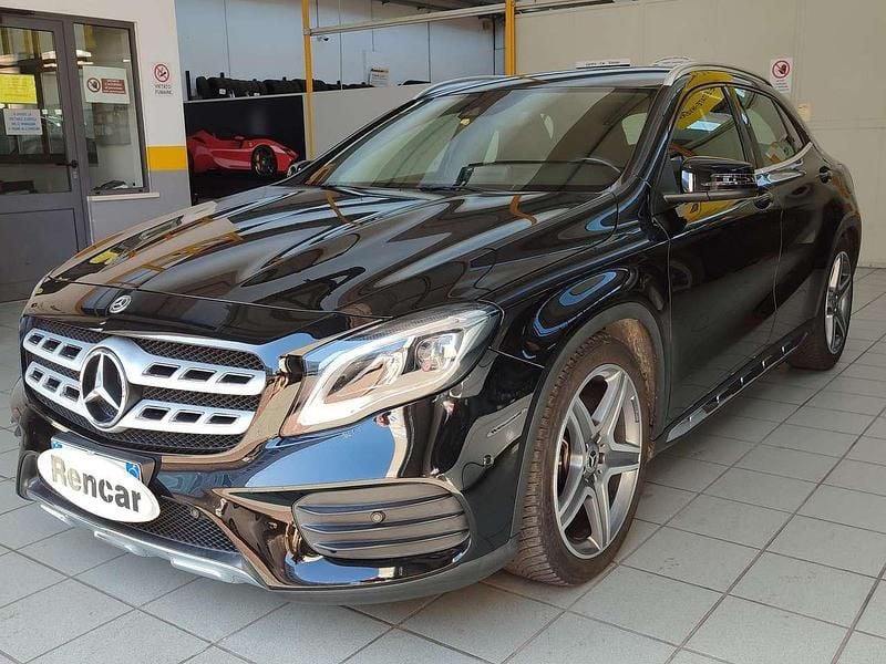 Usata Mercedes GLA200 AMG 136 CV (100 kW) 2018 Nero SUV