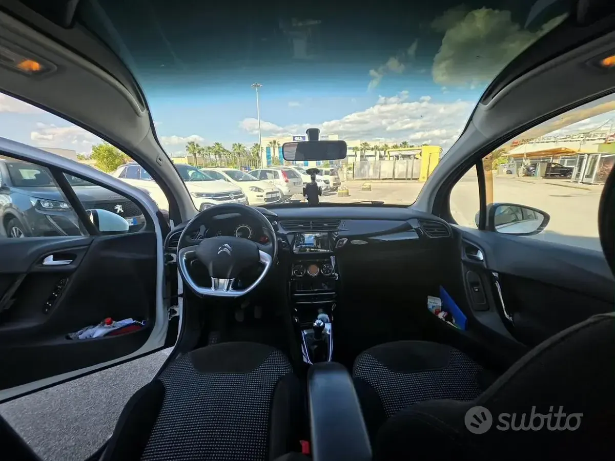 Usata Citroën C3 Exclusive 68 CV (50 kW) 2015 Bianco Utilitaria