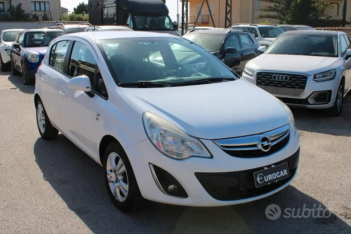 Usata Opel Corsa Sport 75 CV (55 kW) 2012 Bianco Utilitaria