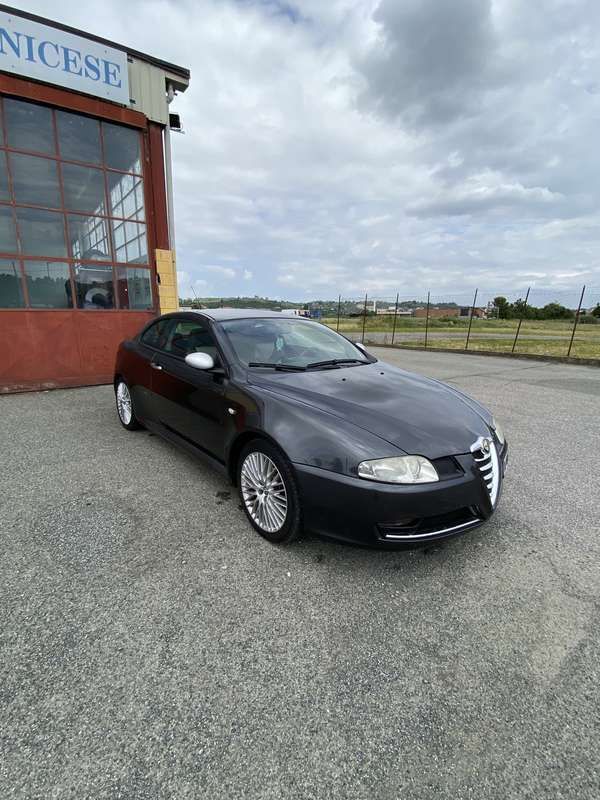 Usata 2007 Alfa Romeo GT Progression Coupé | 3500 € (Buon prezzo) - Immagine 1/4