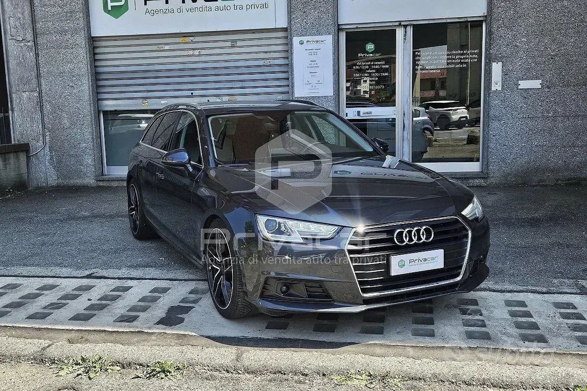 Usata Audi A4 Business 150 CV (110 kW) 2019 Nero Station wagon