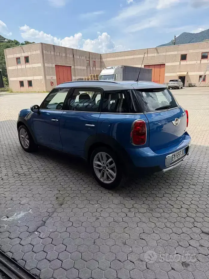Usata Mini Cooper Countryman 122 CV (89 kW) 2012 Bluazzurro SUV