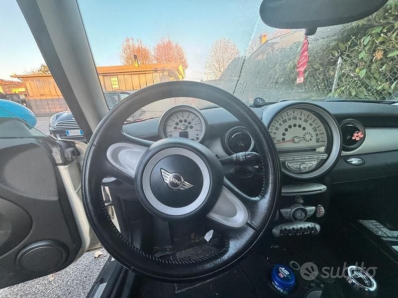 Usata Mini ONE 75 CV (55 kW) 2010 Bianco Utilitaria