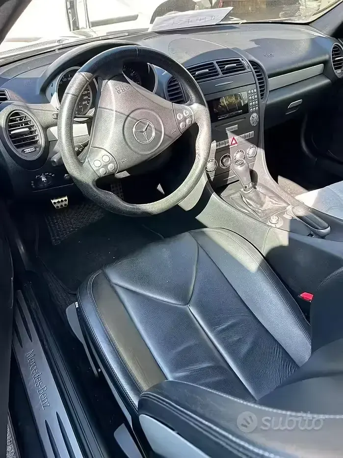 Usata Mercedes SLK200 192 CV (141 kW) 2009 Nero Cabrio