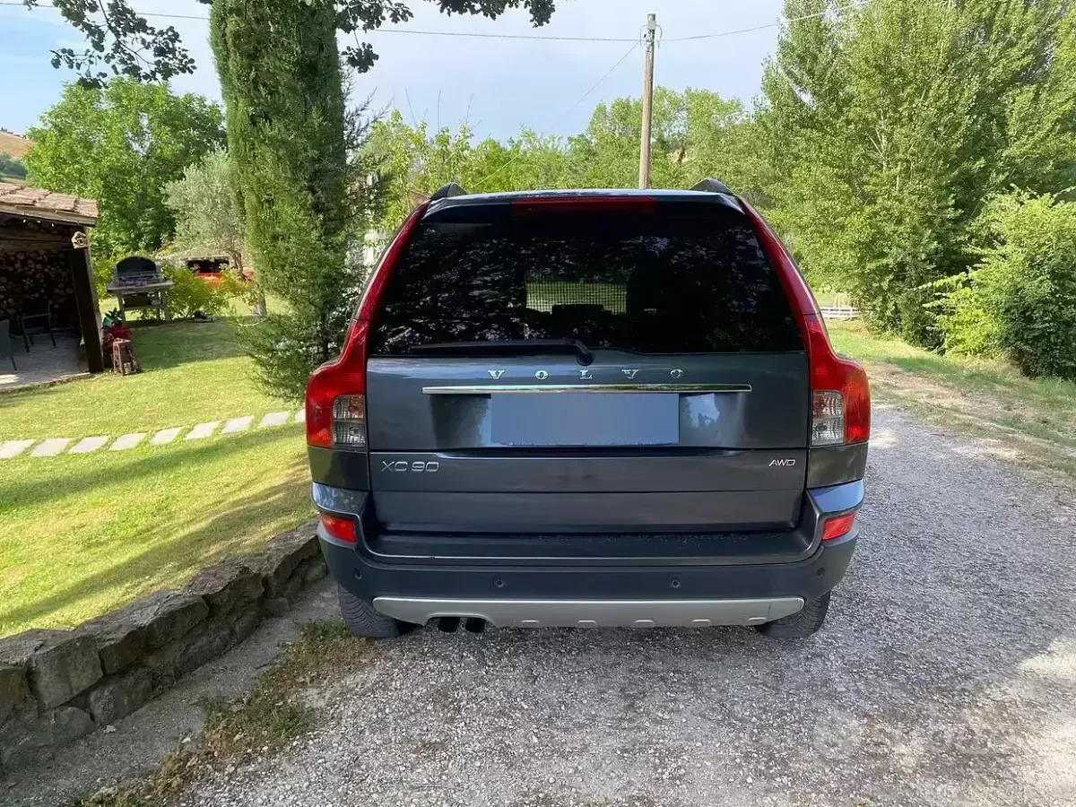 Usata Volvo XC90 185 CV (136 kW) 2008 Grigio SUV