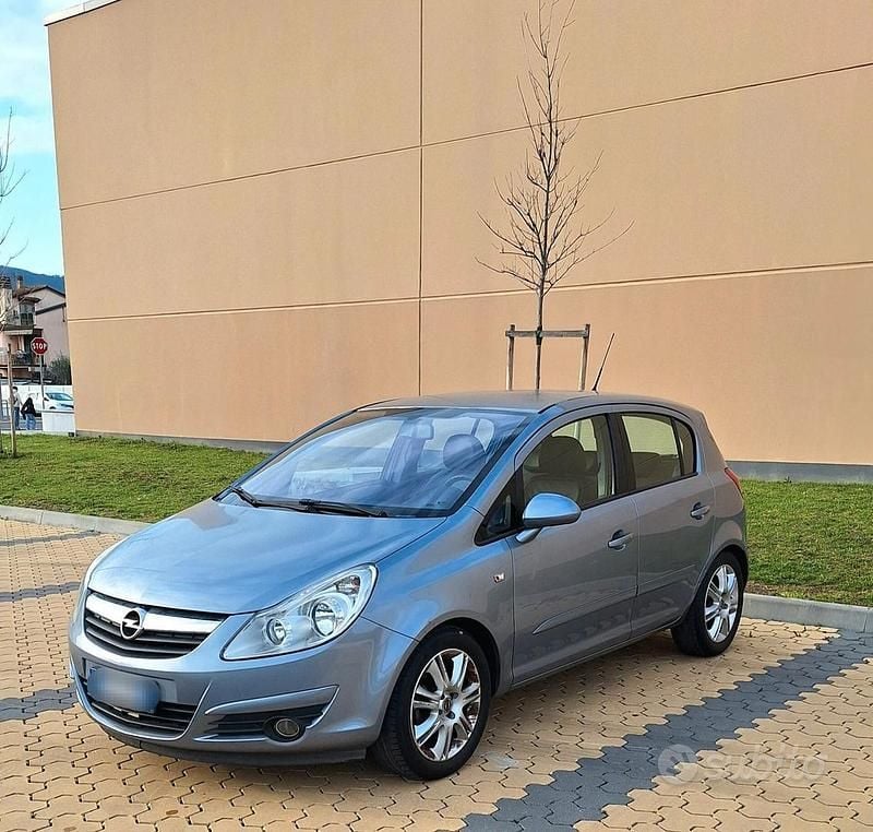 Usata Opel Corsa Club 80 CV (58 kW) 2007 Grigio Utilitaria