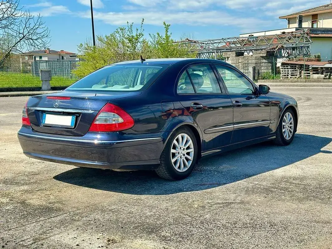 Usata Mercedes E200 Elegance 184 CV (135 kW) 2007 Berlina