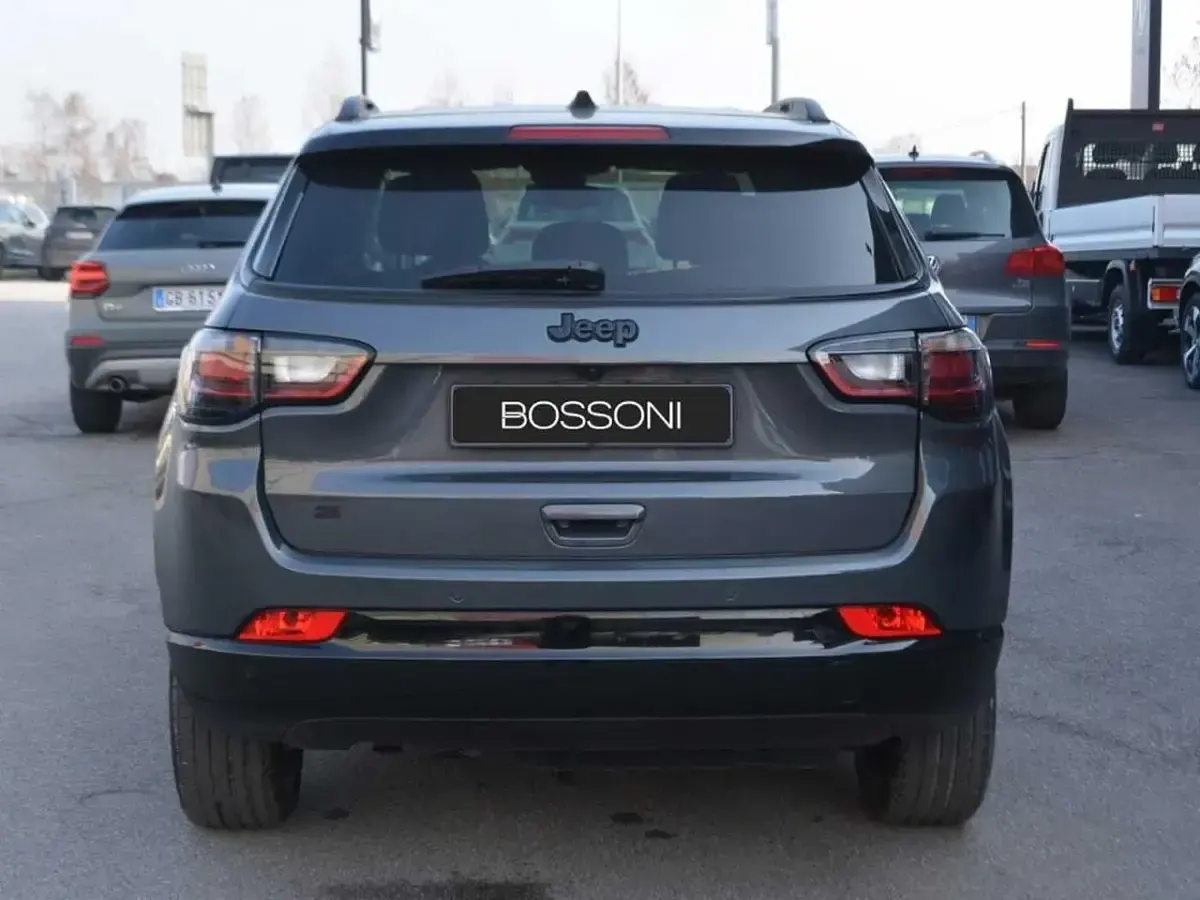 Usata Jeep Compass 131 CV (96 kW) 2024 Grigio SUV