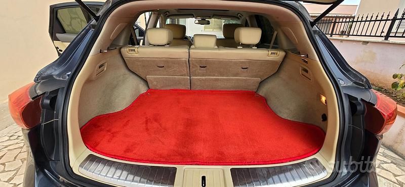 Usata Infiniti QX70 238 CV (175 kW) 2012 Grigio SUV