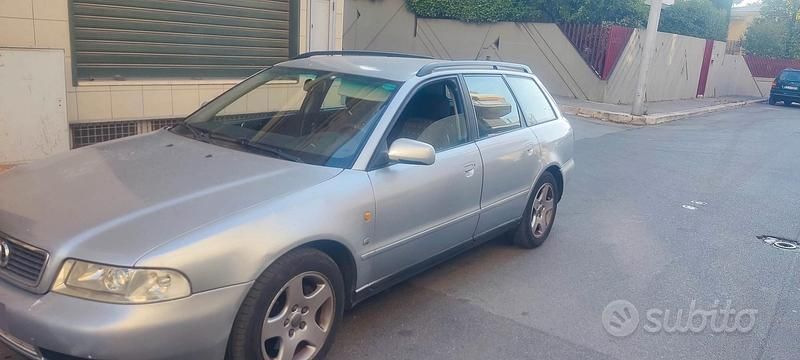 Usata Audi A4 1997 Grigio Station wagon