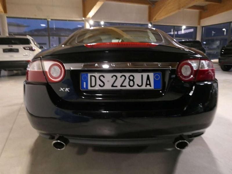 Usata Jaguar XK 256 CV (188 kW) 2008 Nero Coupé