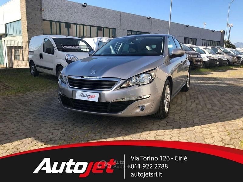 Usata Peugeot 308 Active 92 CV (67 kW) 2014 Argento Berlina