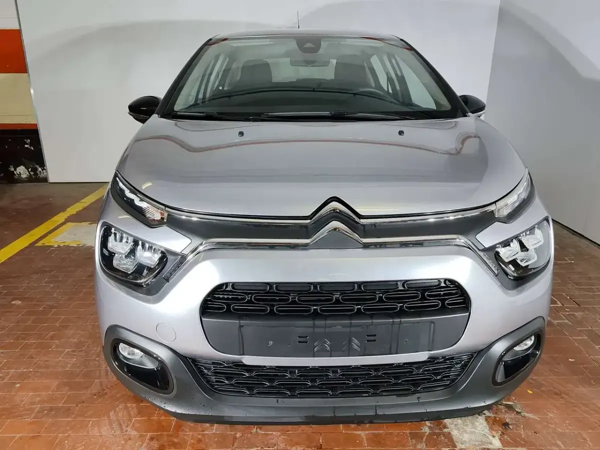 Gebraucht Citroën C3 110 PS (80 kW) 2024 Grau Limousine