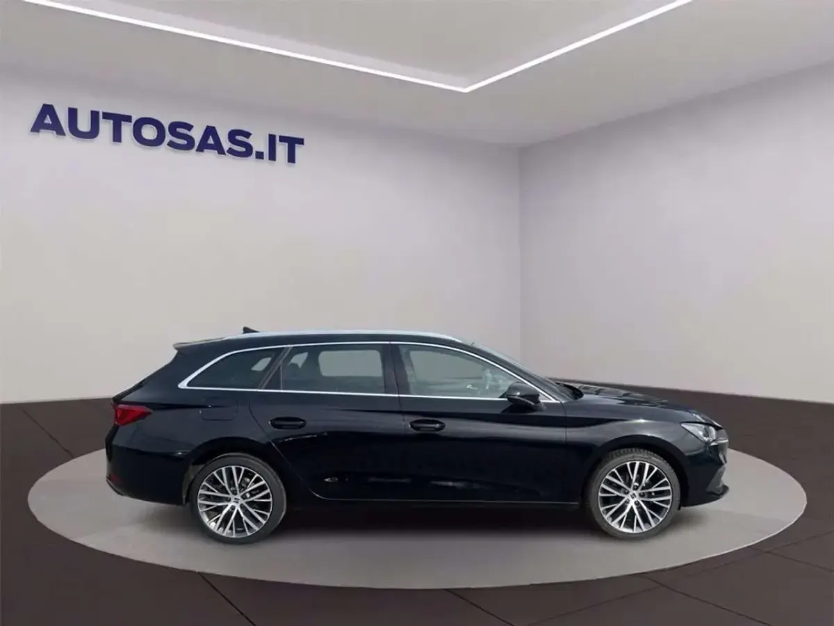 Usata Seat Leon XCELLENCE 150 CV (110 kW) 2021 Nero Station wagon