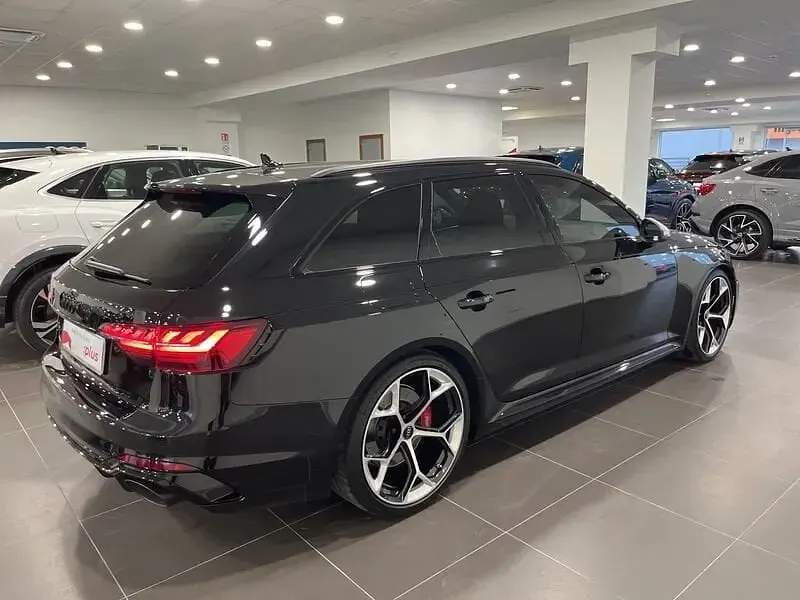 Usata Audi RS4 Competition 450 CV (330 kW) 2024 Nero mythos metallizzato Station wagon
