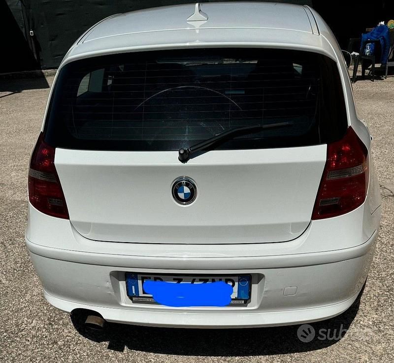 Usata 2010 BMW 118 Due volumi | 3800 € (Ottimo prezzo) - Immagine 1/4