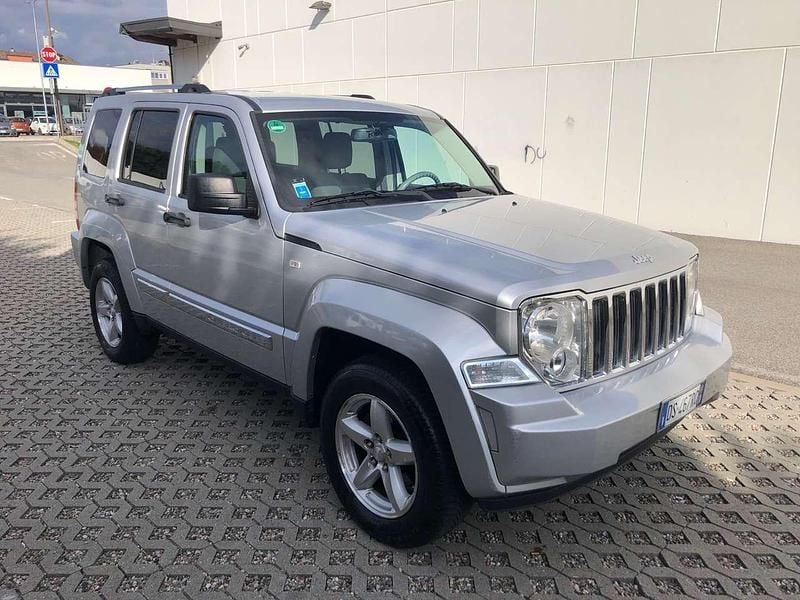 Other Usata 2008 Jeep Cherokee Limited SUV | 6900 € (Buon prezzo) - Immagine 1/4