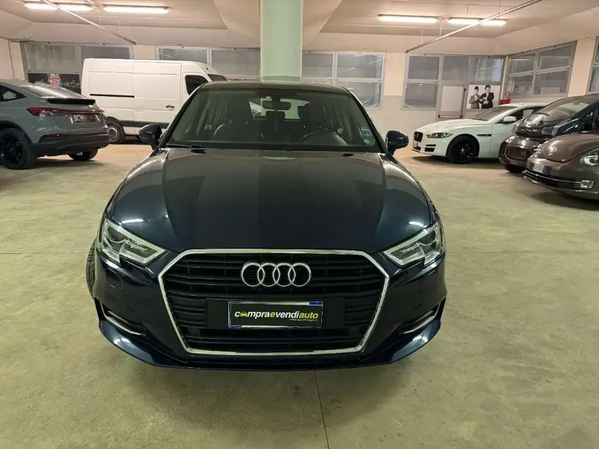 Usata Audi A3 Sport 116 CV (85 kW) 2017 Blu Berlina