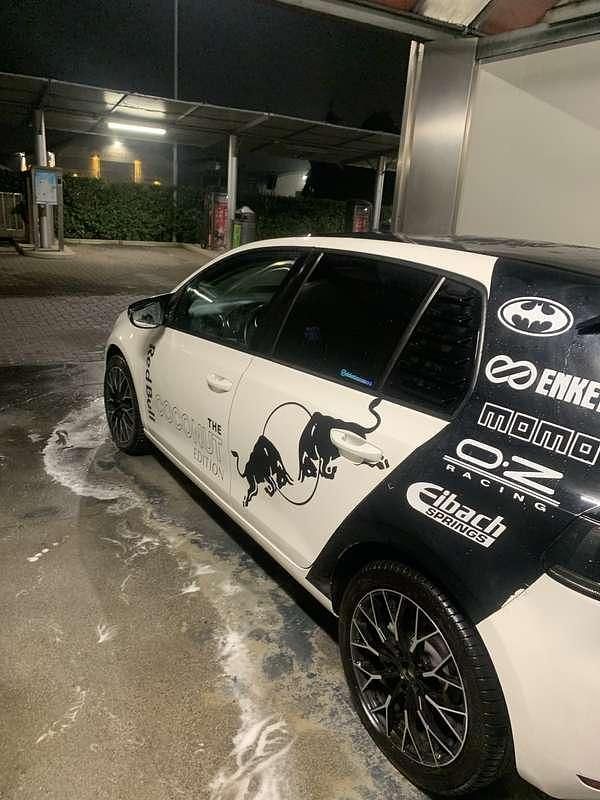 Usata VW Golf VI Highline 105 CV (77 kW) 2010 Utilitaria