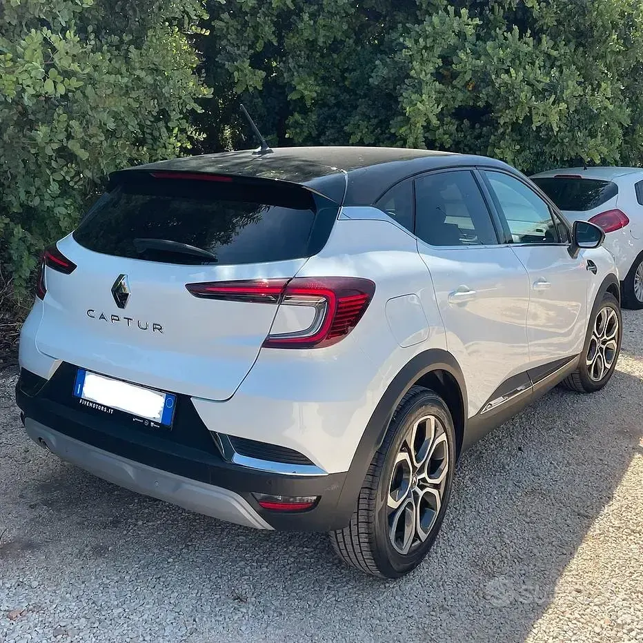 Usata Renault Captur 95 CV (69 kW) 2021 Bianco SUV