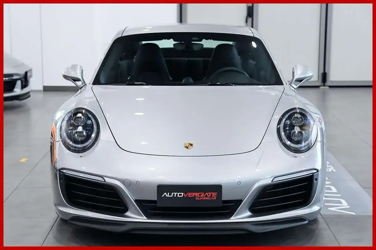 Usata Porsche 911 Carrera S Chrono 420 CV (308 kW) 2016 Argento gt met. Coupé