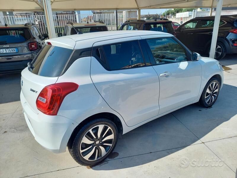 Usata Suzuki Swift 111 CV (81 kW) 2018 Bianco Utilitaria