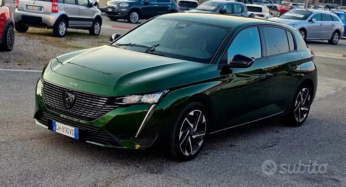 Usata Peugeot 308 GT 131 CV (96 kW) 2022 Verde Berlina