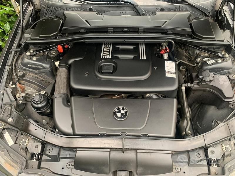Usata BMW 320 Efficient Dynamics 163 CV (119 kW) 2006 Grigio Station wagon