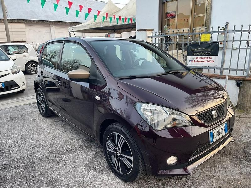 Usata Seat Mii Cosmopolitan 60 CV (44 kW) 2017 Viola Utilitaria