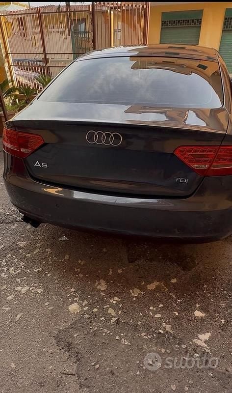 Usata Audi A5 177 CV (130 kW) 2011 Blu Berlina