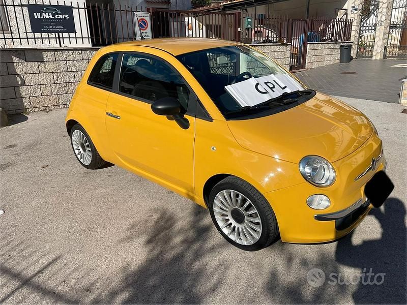 Usata Fiat 500 Lounge 69 CV (50 kW) 2013 Giallo Utilitaria