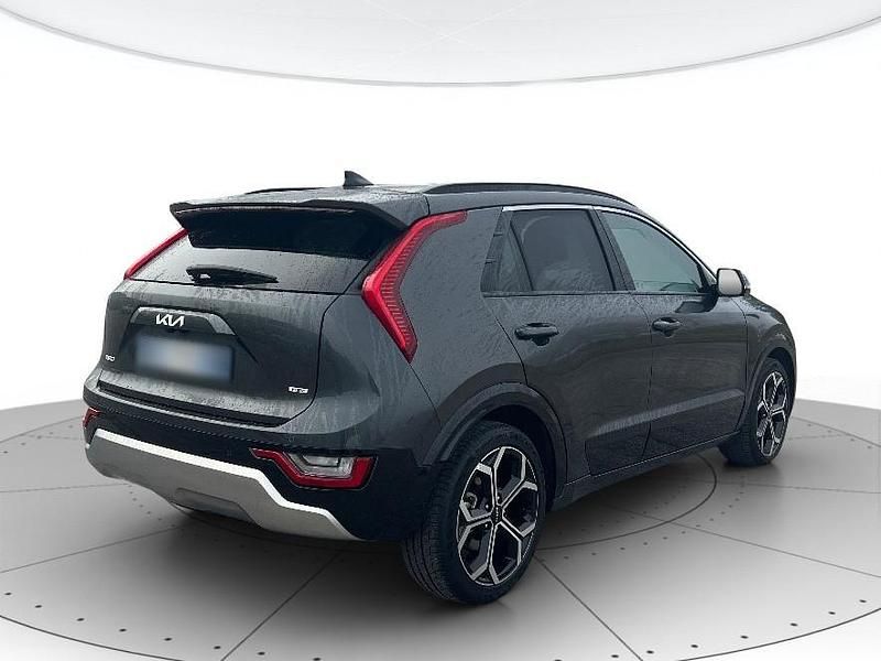 Usata Kia Niro 105 CV (77 kW) 2022 Grigio scuro metall. SUV