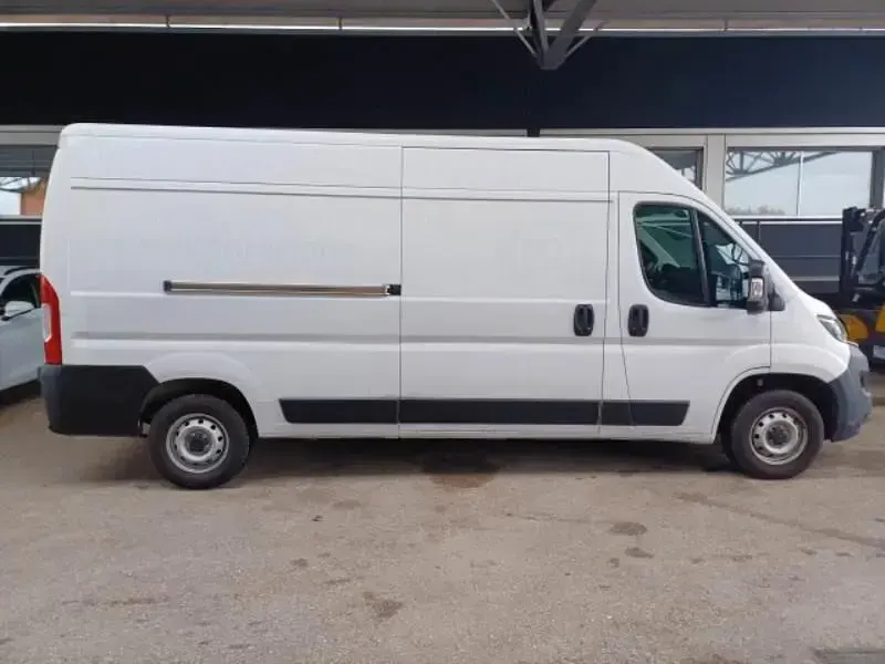 Usata Fiat Ducato 120 CV (88 kW) 2022 Bianco Furgone
