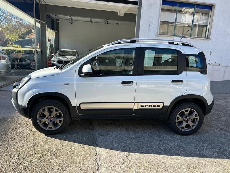 Bianco Usata 2016 Fiat Panda Cross Cross Due volumi | 17.490 € (Molto cara) - Immagine 1/1