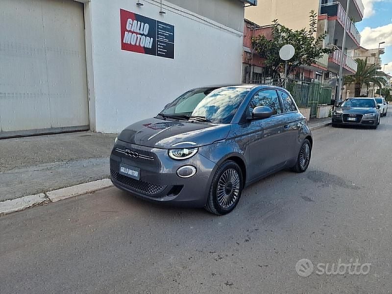 Usata Fiat 500e Icon 44 kW (60 CV) 2021 Grigio Utilitaria