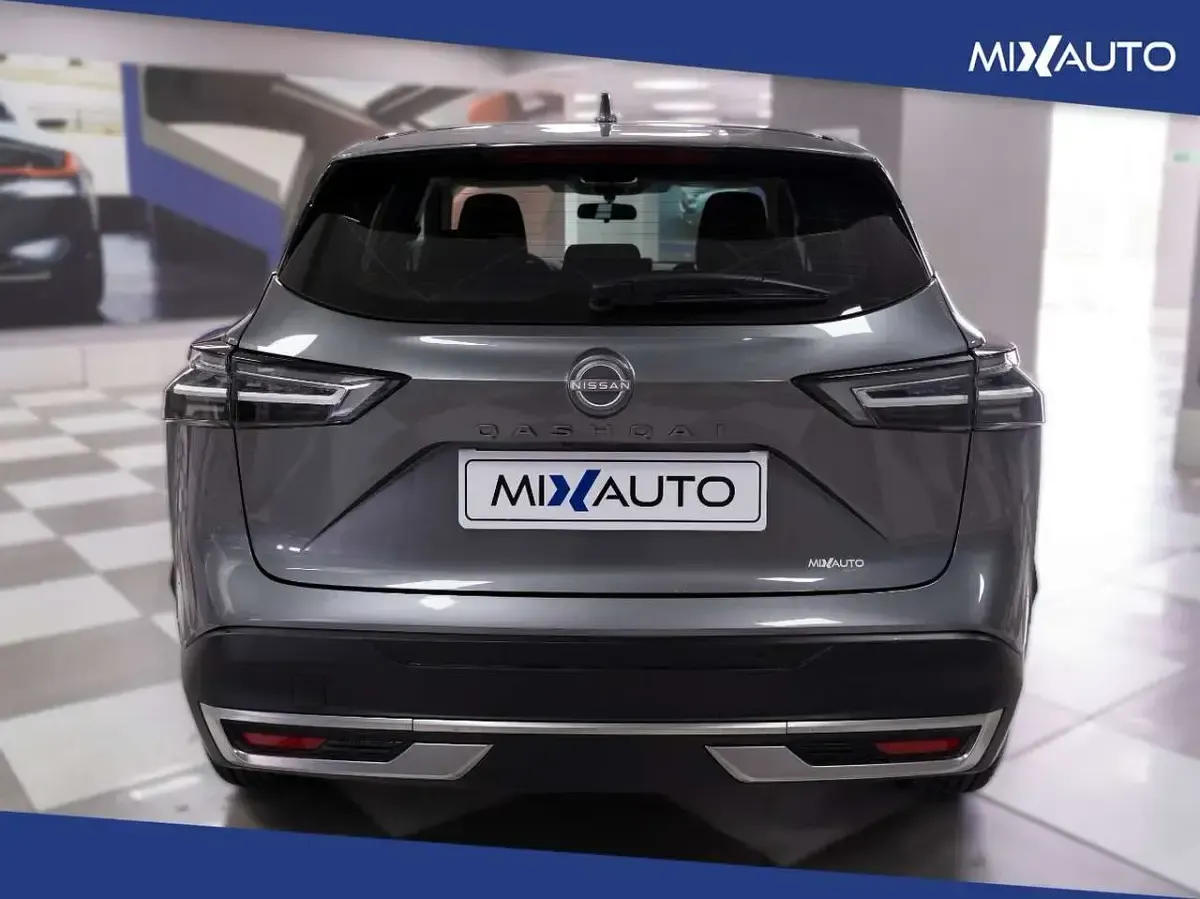 Gebraucht Nissan Qashqai Acenta 140 PS (102 kW) 2025 Grau SUV