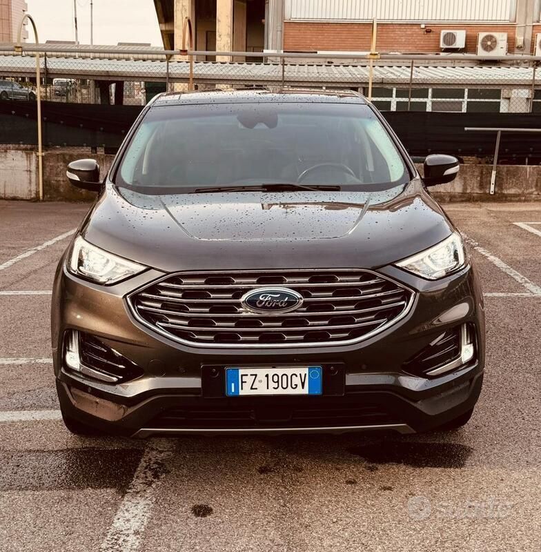Usata Ford Edge Titanium 240 CV (176 kW) 2019 Grigio SUV