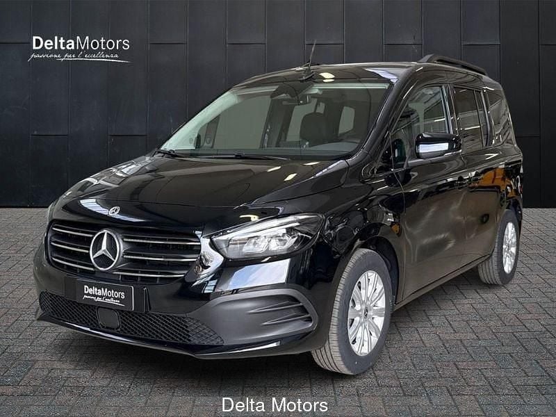 Nuova Mercedes T180 Premium 116 CV (85 kW) 2025 Nero Monovolume